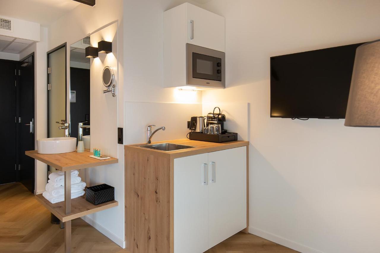Snoozz Hotels Bolsward Boutique Hotel Zonder Receptie Met Digitale Sleutel Esterno foto