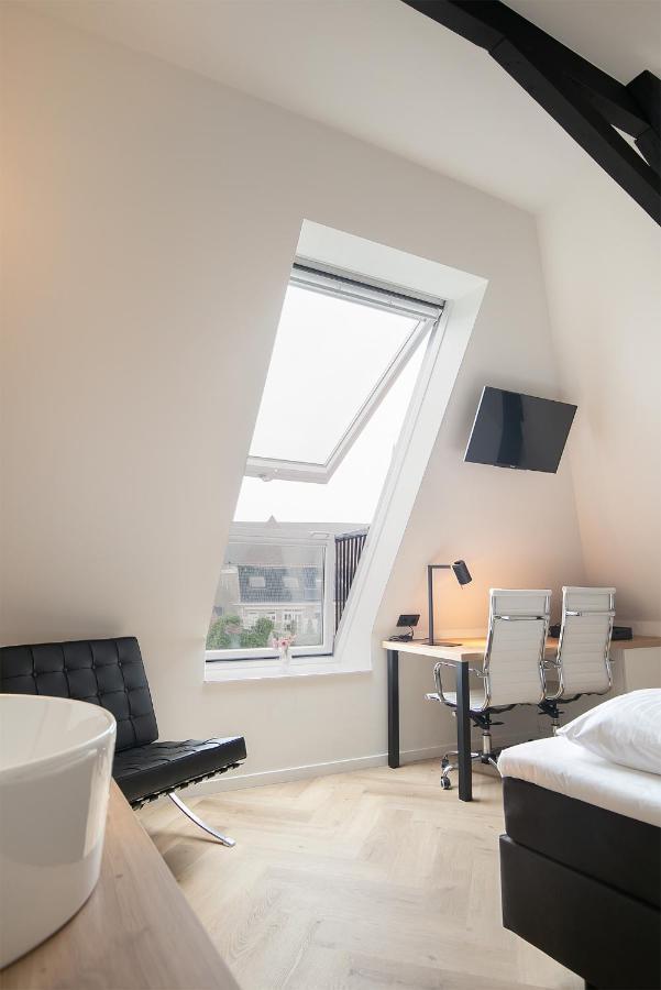 Snoozz Hotels Bolsward Boutique Hotel Zonder Receptie Met Digitale Sleutel Esterno foto